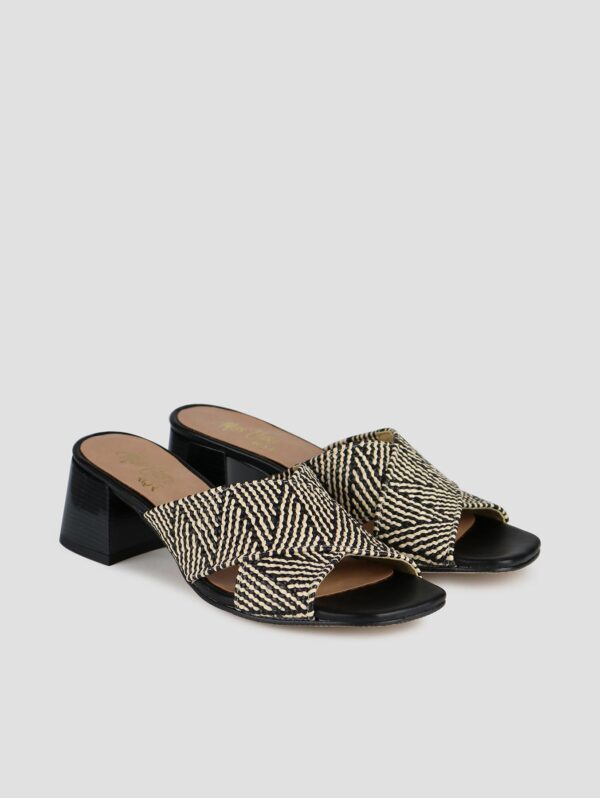 Sukigeo heeled sandals - Image 2