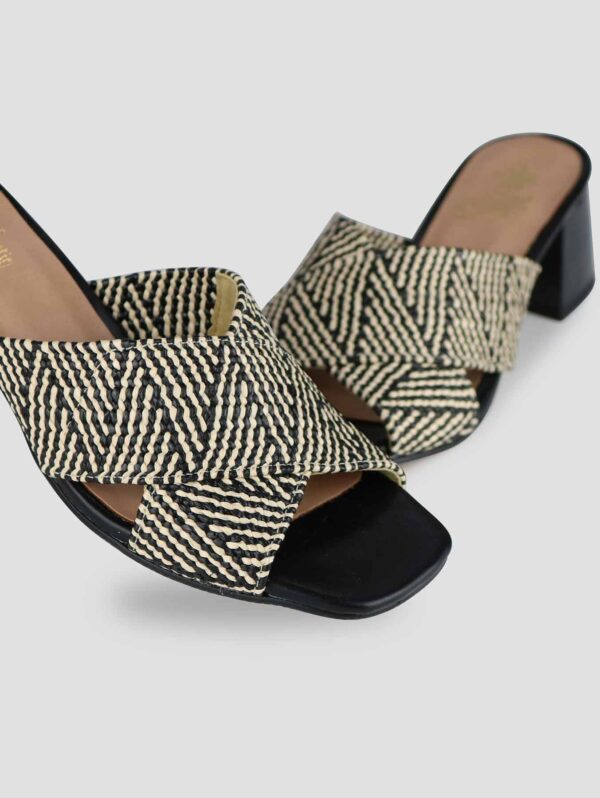Sukigeo heeled sandals - Image 3