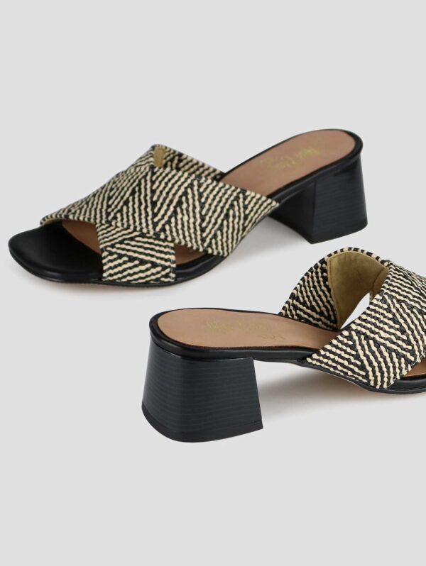 Sukigeo heeled sandals - Image 4